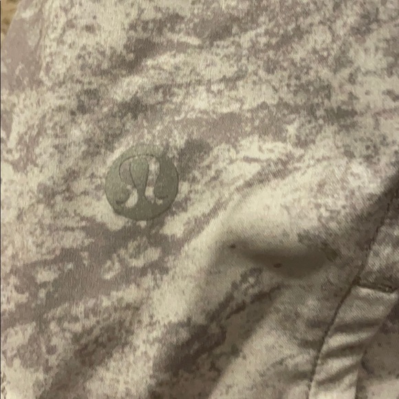 Lulu lemon shorts (sort of high wasted) - Picture 3 of 4